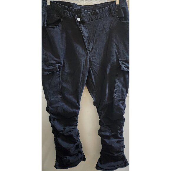 SHEIN CURVE BLACK CRISS-CROSS-ZIPPER-FLY RUCHED STRETCH CARGO DENIM - Picture 1 of 5